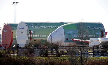 Partes del Airbus 380 en la sede del fabricante aeronáutico europeo en Toulouse (Francia), en una imagen de febrero de 2019.