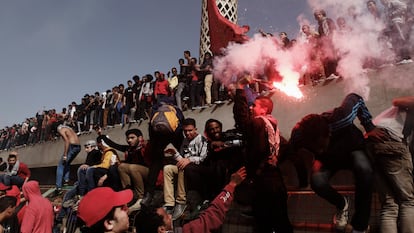 Los ultras del Al Ahly en El Cairo en una imagen de 2013.
