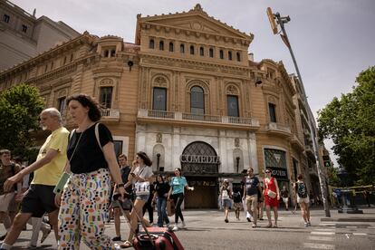 El edificio que alberga el antiguo Cine Comedia, en el paseo de Gràcia, en pleno centro de Barcelona. 