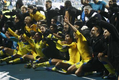 Los jugadores del APOEL celebran el pase a la segunda fase de la 'Champions'.
