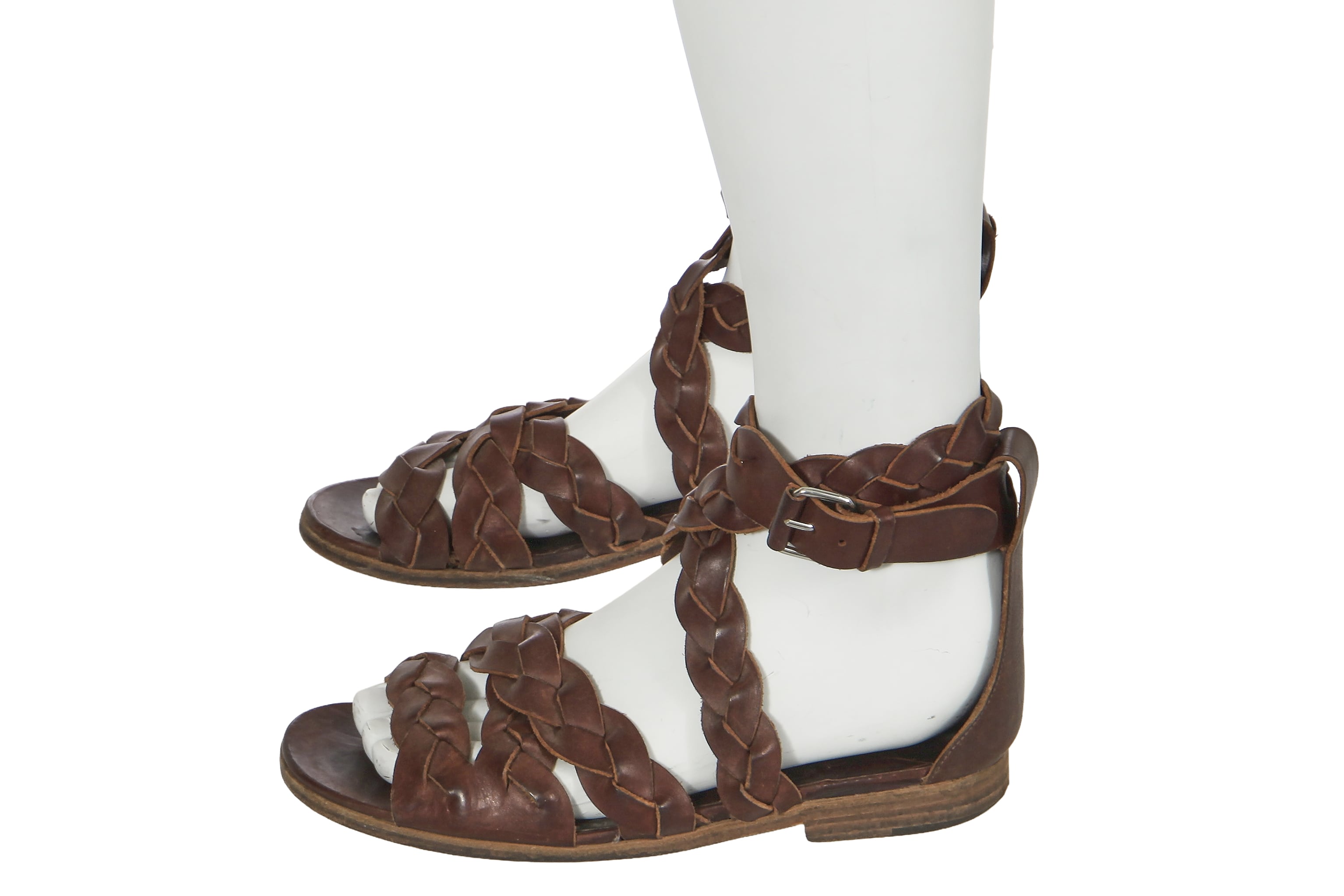 Sandalias estilo gladiador diseñadas por Nicolas Ghesquière para Balenciaga.