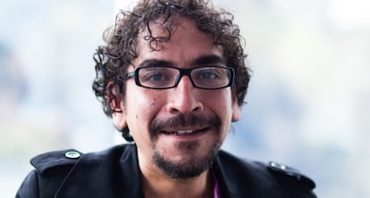 El escritor mexicano Fabrizio Mejía.