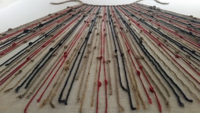 Quipu expuesto en el Museo Machu Picchu de Perú.