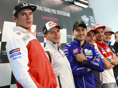 Redding, Bradl, Lorenzo, M&aacute;rquez, Iannone, Miller y Zarco, en la conferencia de prensa del GP de Alemania. 