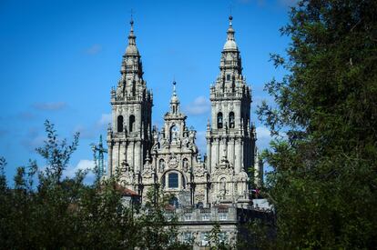 La fachada principal de la catedral de Santiago de Compostela.