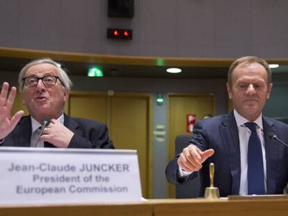 Jean-Claude Juncker y Donald Tusk, este miércoles. 