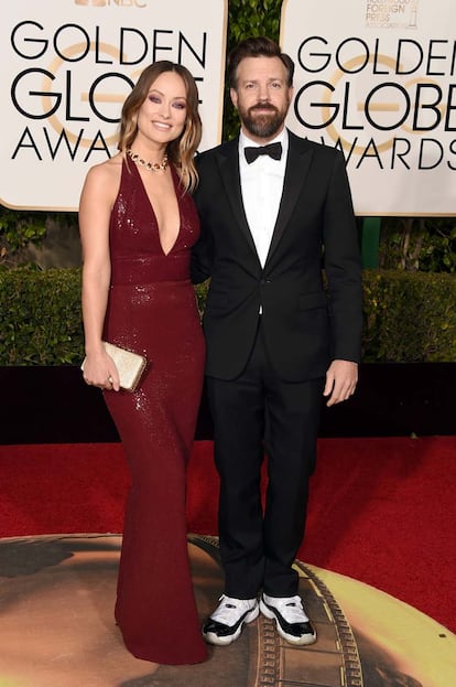 Olivia Wilde, que se decant por un dise?o de Michael Kors, acudi acompa?ada de Jason Sudeikis.