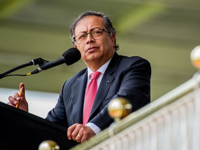 Gustavo Petro da un discurso en Bogotá, Colombia, en junio de 2023.