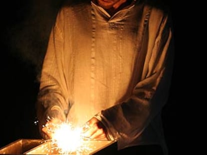 Miguel Pérez-Muñoz, como El Afilador, en la obra 'Ligazón'.