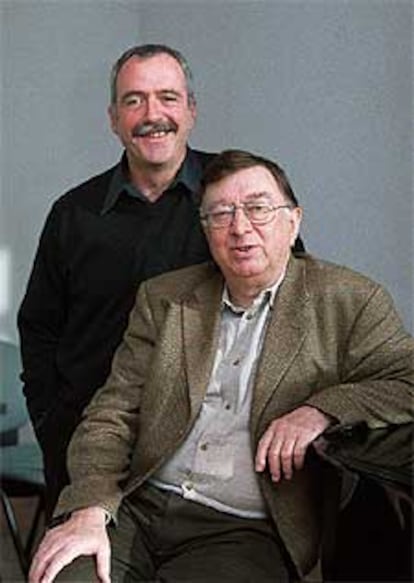 Willy Decker (a la izquierda) y Peter Schneider, ayer en el Teatro Real.