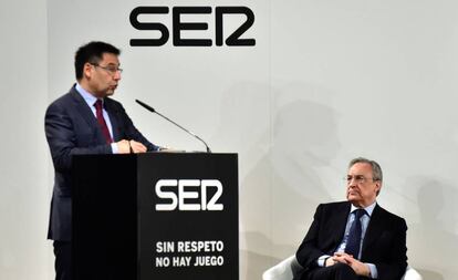 Bartomeu y Florentino Pérez durante el acto de la UNESCO y PRISA.