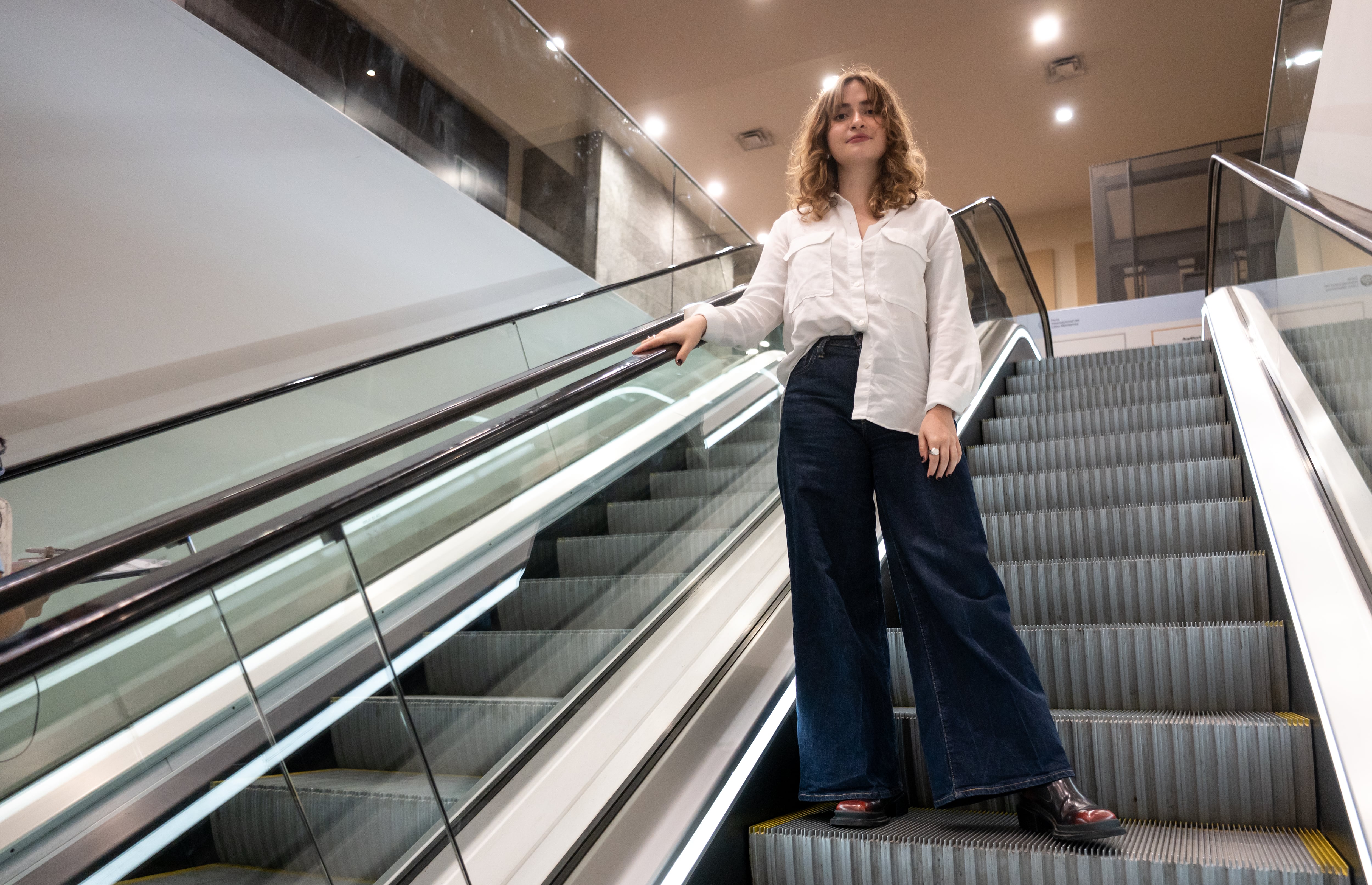 La escritora colombiana Luciana Beccassino, en la FIL de Monterrey.