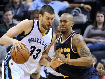 Marc Gasol ante West, de los Pacers, el pasado mi&eacute;rcoles.