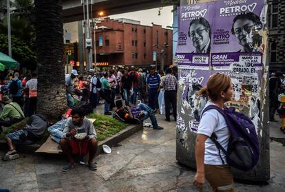 Un cartel electoral de Gustavo Petro en Medellín, durante la campaña presidencial de 2018.