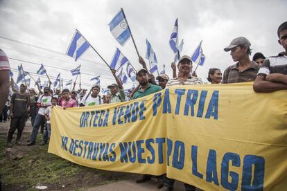 Manifestación en contra del canal en Juigalpa. Ciudad de montaña del centro del país que bebe de las aguas del lago.