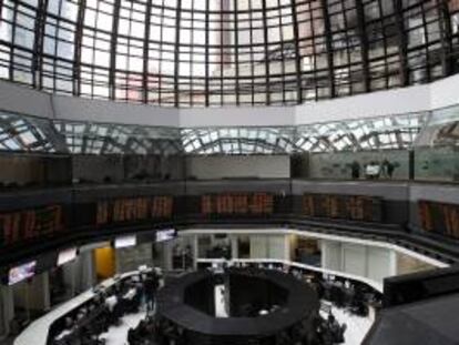 Aspecto general de la Bolsa Mexicana de Valores. El mercado mexicano se incrementó el 0,63 %, colocando al Índice de Precios y Cotizaciones (IPC) en los 44.152,96 puntos. EFE/Archivo