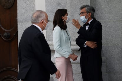 La ministra de Justicia, Pilar Llop (c) y el presidente del Tribunal Supremo y del Consejo General del Poder Judicial, Carlos Lesmes (d) tras la celebración del acto de apertura del Año Judicial, el 6 de septiembre.