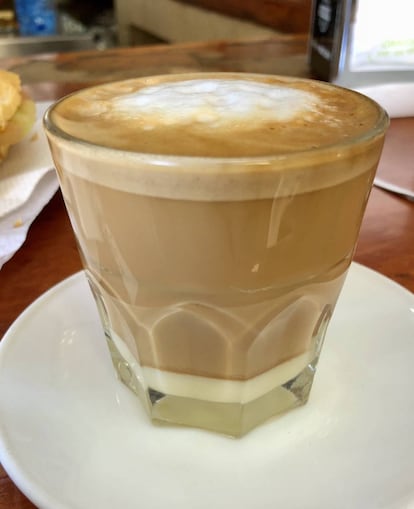 CAFÉ BARRAQUITO, UNA ESPECIALIDAD MARINERA / CAPEL