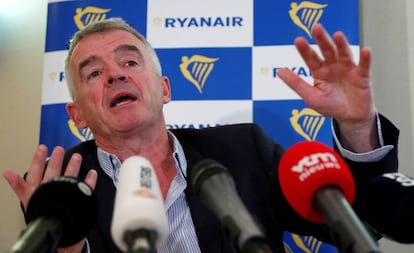 Michael O&rsquo;Leary, consejero delegado de Ryanair, durante una rueda de prensa ofrecida ayer en Bruselas.