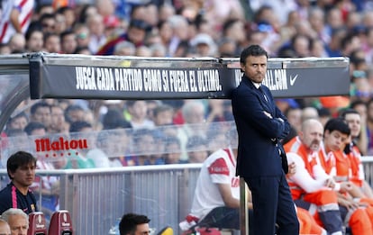 Luis Enrique, entrenador del Barça, en el banquillo en un partido frente al Atlético de Madrid, el 17 de mayo de 2015.