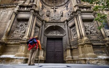 Atrio de la iglesia de Santa Mar&iacute;a, en Viana (Navarra).