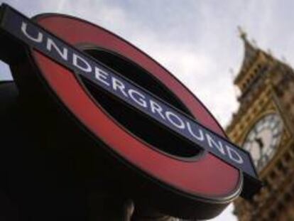 Imagen del logotipo del metro de Londres (Reino Unido). EFE/Archivo