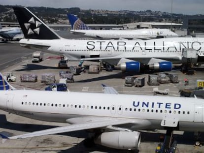Aviones de la compañía United en el aeropuerto de San Francisco