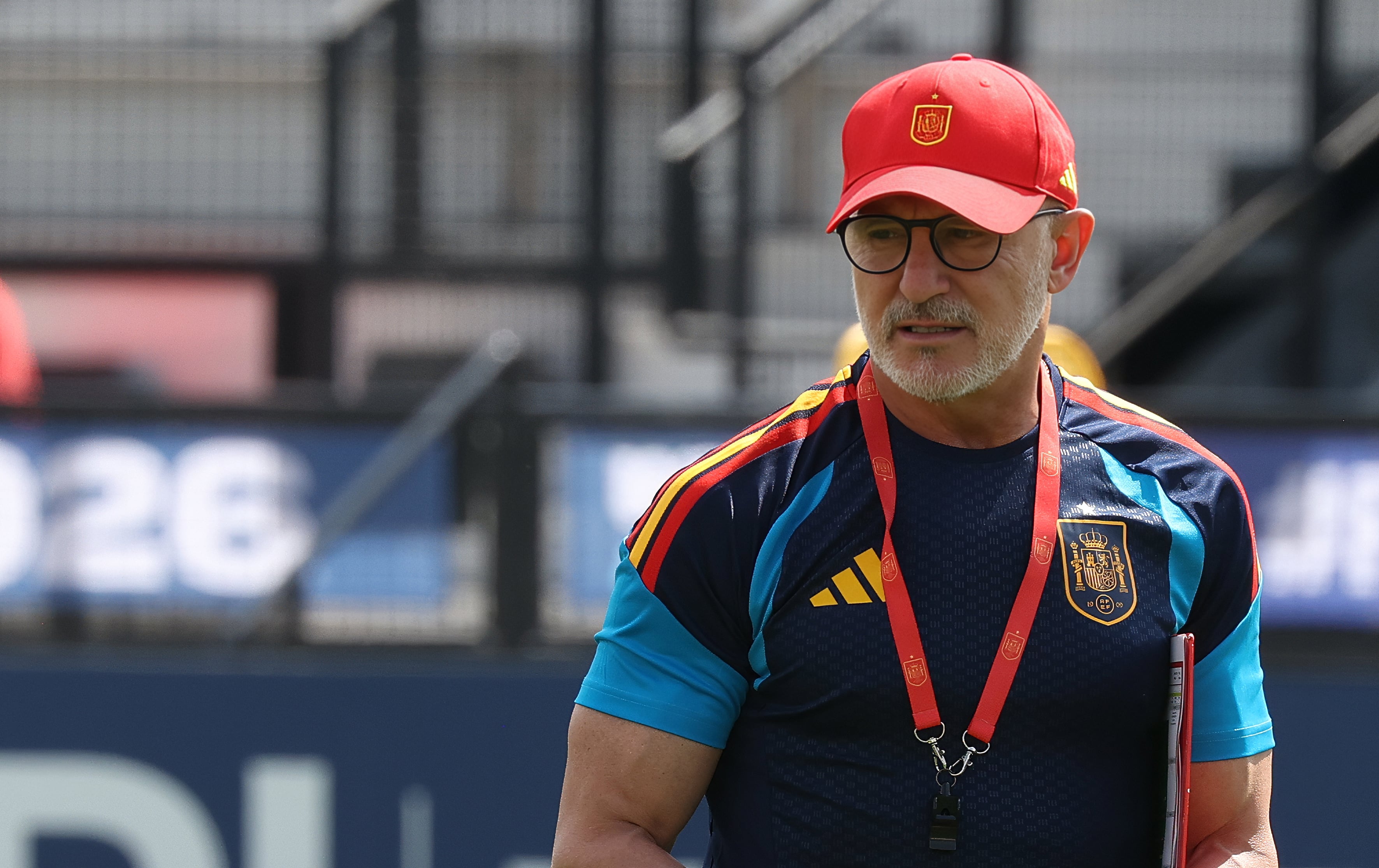 De la Fuente: "Lamine está en perfectas condiciones para jugar unos minutos"
