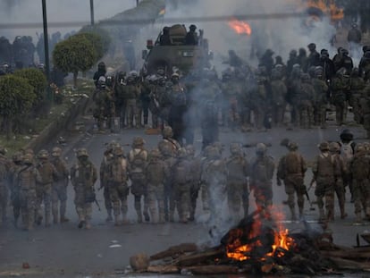 As Forças Armadas bolivianas em Cochabamba.