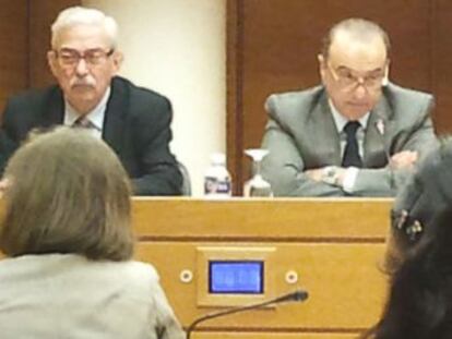 Salvador Hernándiz, interventor de la Generalitat, en la comisión de Economía de las Cortes.
