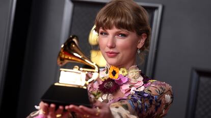 La cantante Taylor Swift en la 63º ceremonia anual de los premios Grammy en Los Angeles, a 14 de marzo de 2021.