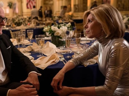 John Slattery y Christine Baranski, en 'The Good Fight'.