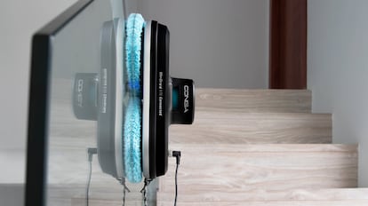 robot limpiacristales cecotec 2