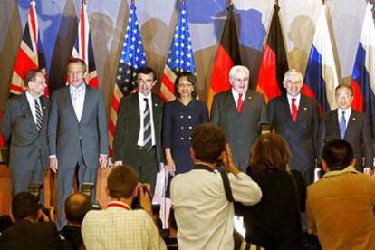 Los representantes de los <i>cinco grandes</b> de la ONU junto al representante Alemán, en Berlín.