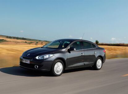 El Fluence es un Mégane con cuatro puertas. La versión eléctrica (2011) tendrá 180 kilómetros de autonomía.