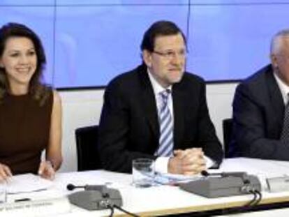 El presidente del Gobierno, Mariano Rajoy (c), durante la reunión de la Junta Directiva Nacional del PP. EFE/Archivo