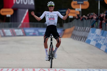 Juan Ayuso, ganador de la sexta etapa de la Tirreno este sábado.