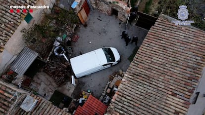 La policía ha detenido al autor de un asesinato que permanecía oculto en una masía del Penedès.