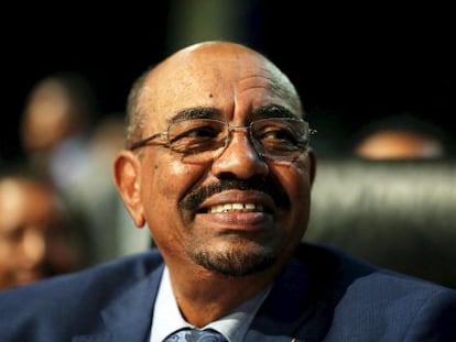 El presidente sudanés Omar al-Bashir en la cumbre de la Unión Africana.