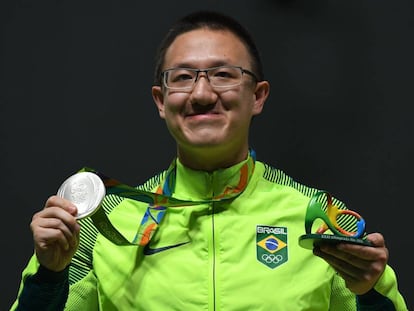 Felipe Wu garante a primeira medalha para o Brasil no tiro esportivo, na pistola de ar 10m.