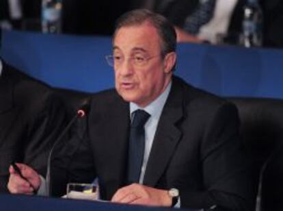 Florentino Pérez en la junta de accionistas.