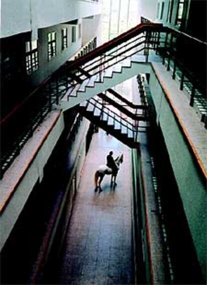 <i>Arquitectura para el caballo,</i> de Fernando Sánchez Castillo.