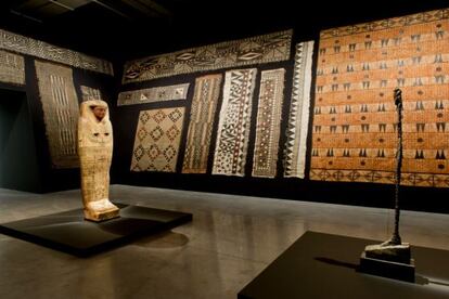 Una de las salas de la exposición de la colección de Walsh en La Maison Rouge de París.