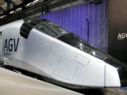 Prototipo del tren de alta velocidad de cuarta generación, fabricado por Alstom, que entrará en servicio en 2010.