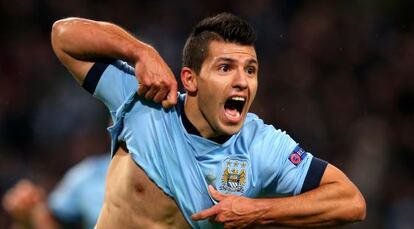 Ag&uuml;ero celebra uno de esos goles al Bayern. 