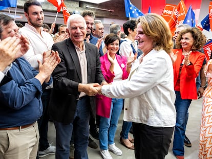 La cabeza de lista del PSOE al Parlamento Europeo, Teresa Ribera, durante la valoración de los resultados electorales este domingo en la sede socialista en Madrid.