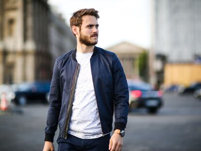Esta chaqueta bomber para hombre es la prenda estrella del otoño (cuesta menos de 13 euros)