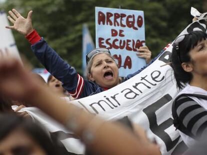 Manifestaci&oacute;n de docentes en Buenos Aires, este mi&eacute;rcoles.