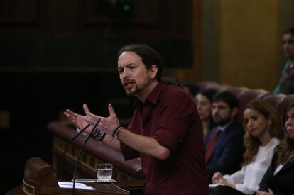 Pablo Iglesias, durante la sesion de investidura en el Congreso de los Diputados.