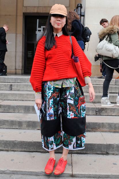 street style aprende a llevar los sombreros como las parisinas